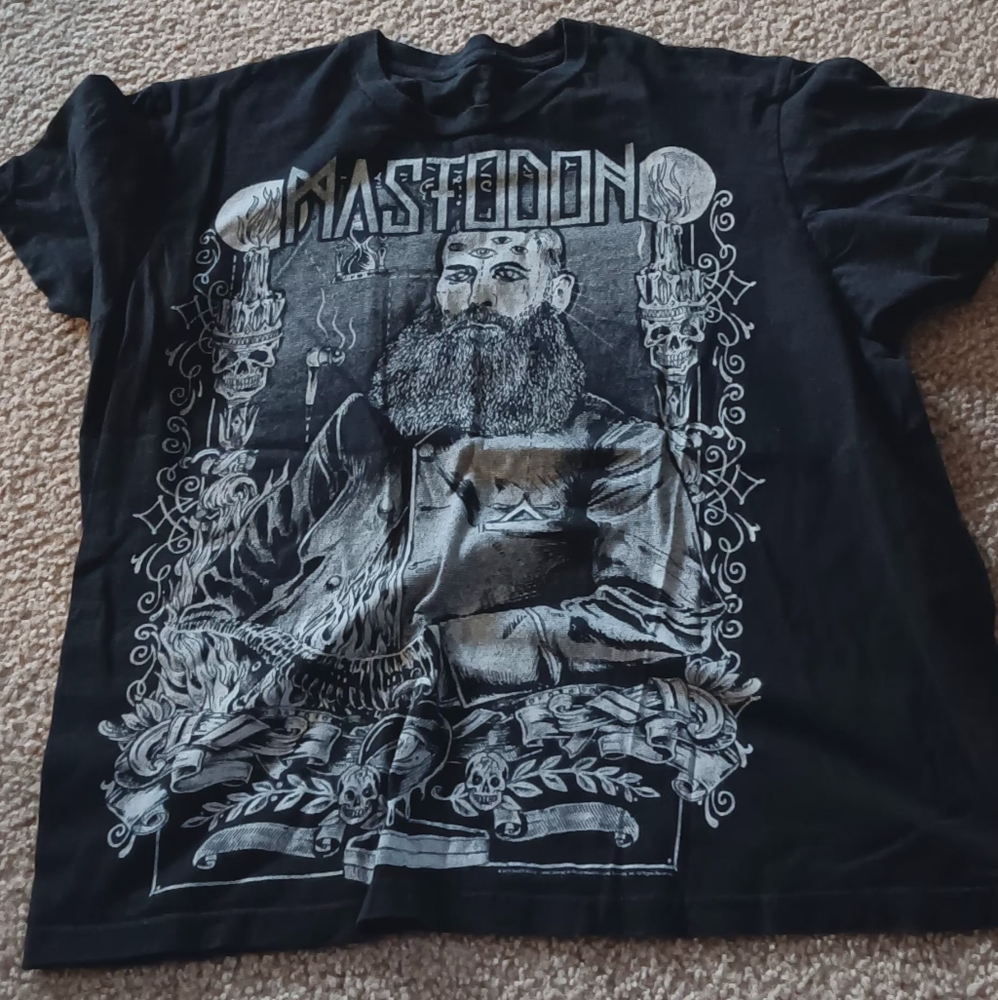 Mastodon men size Medium t shirt